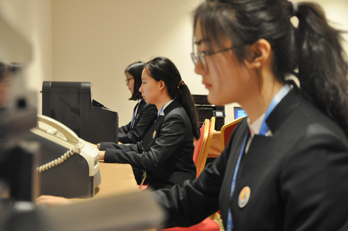 1 国家会议中心会务组中方办公区服务保障志愿者工作照片 1 国家会议中心会务组中方办公区服务保障志愿者工作照片