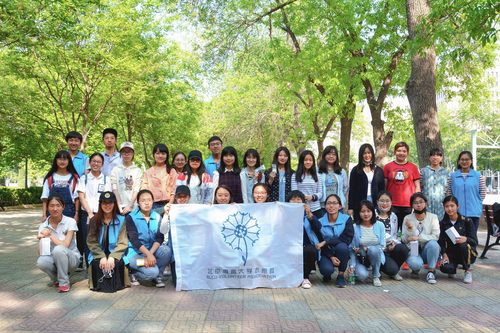 4志愿者合影 4志愿者合影