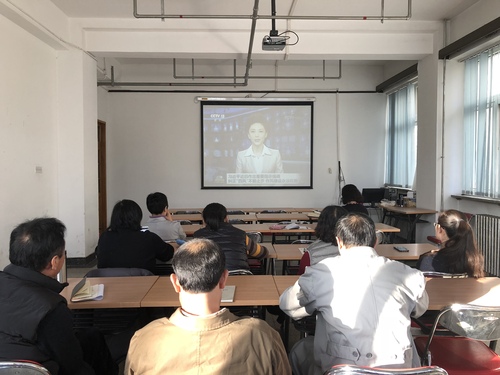 图书馆直属党支部组织学习习近平关于“纠正四风不能止步 作风建设永远在路上”的重要指示 图书馆直属党支部组织学习习近平关于“纠正四风不能止步 作风建设永远在路上”的重要指示