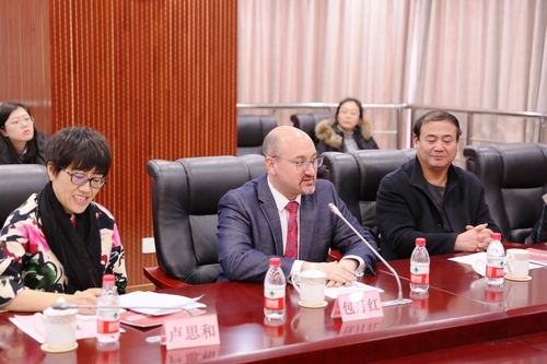 6北京法语联盟法方校长卢思和发言 6北京法语联盟法方校长卢思和发言