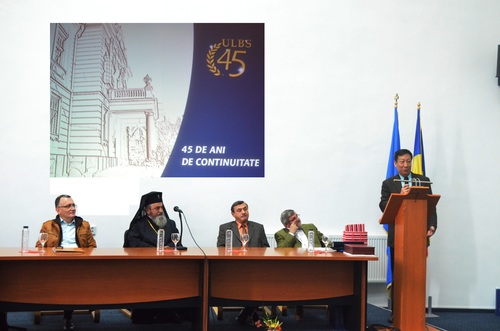 宋少峰(致辞的) 宋少峰(致辞的)