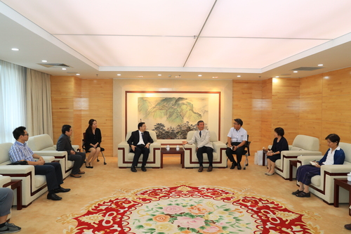 座谈会现场 座谈会现场