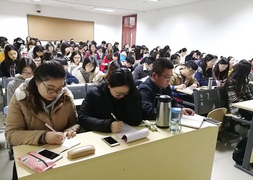 同学们认真听讲记录 同学们认真听讲记录