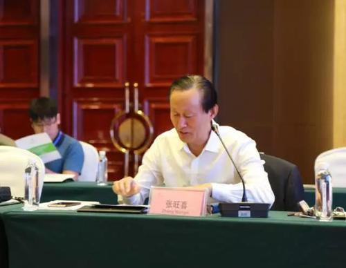 张旺喜教授主持 张旺喜教授主持