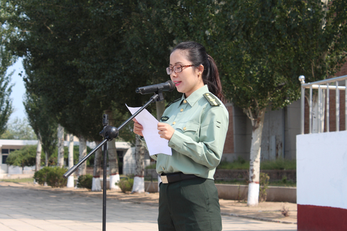 指导员代表徐亦沛发言 指导员代表徐亦沛发言