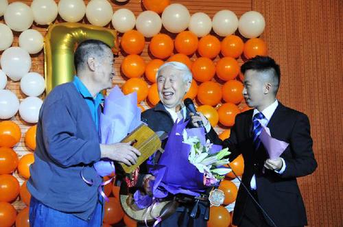 1_2608669451 1_2608669451