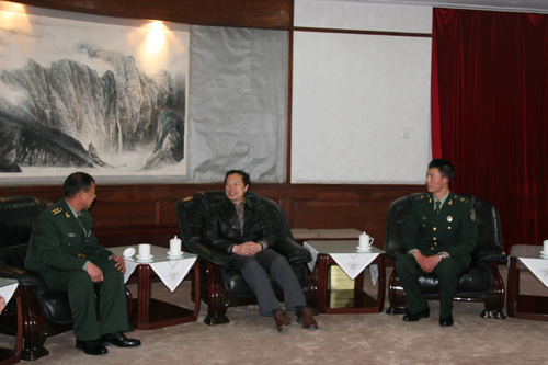 赵旻副书记接见报告团成员 赵旻副书记接见报告团成员
