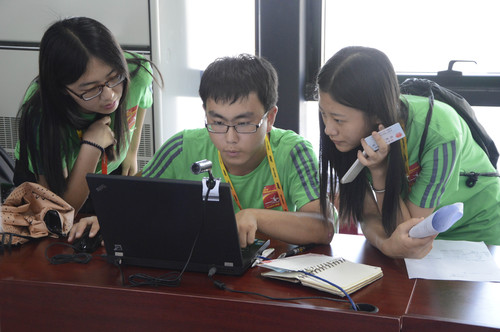 清华大学同学演示 清华大学同学演示