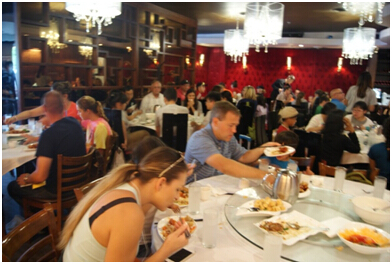 享用中国菜,体验中国美食文化 享用中国菜,体验中国美食文化