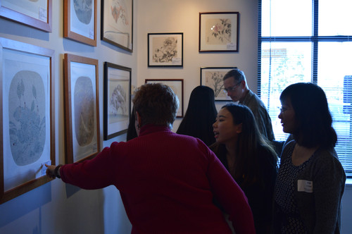 自由参观和讨论 自由参观和讨论