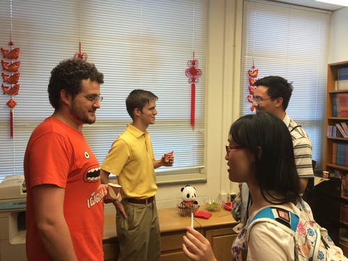 大家热情交流 大家热情交流