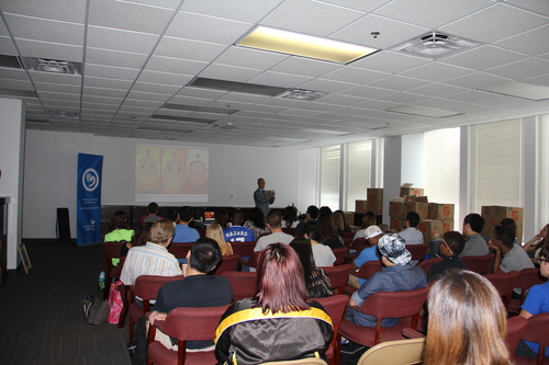 认真聆听的美国学生0 认真聆听的美国学生0