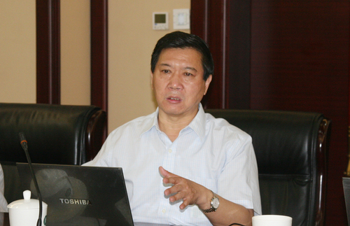左东岭教授发言 左东岭教授发言