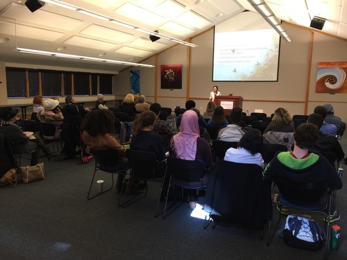 图片2 讲座现场 图片2 讲座现场