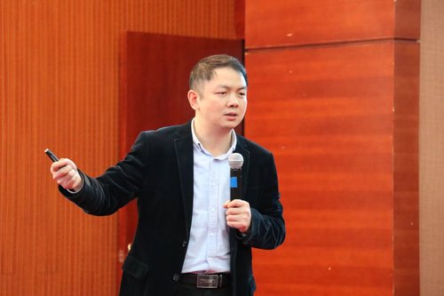 01朱安东副教授 01朱安东副教授