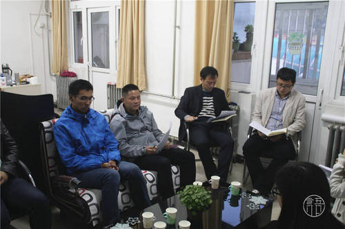 后勤相关负责人回答问题 后勤相关负责人回答问题