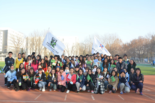 参加迷马的同学大合照 参加迷马的同学大合照