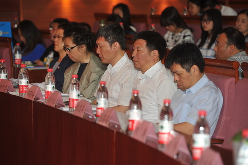 与会人员 与会人员