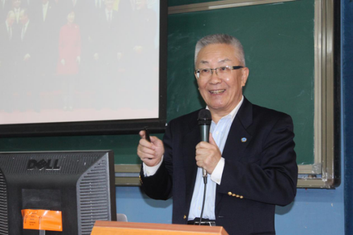 宋允孚老师讲座中 宋允孚老师讲座中