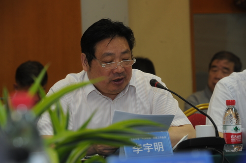 李宇明书记汇报“平安校园”创建工作 李宇明书记汇报“平安校园”创建工作