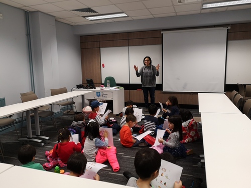 幼儿班学唱《三字经》 幼儿班学唱《三字经》