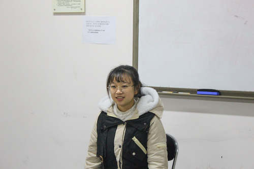 2 志愿者回答问题 2 志愿者回答问题