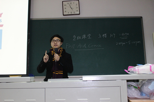 1 会长朱志强介绍红会 1 会长朱志强介绍红会