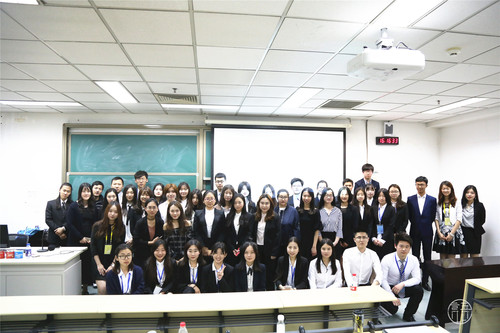 6参会人员合影留念 6参会人员合影留念