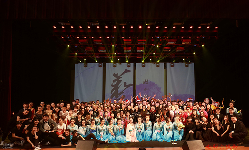 8 综合场全体人员合影 8 综合场全体人员合影