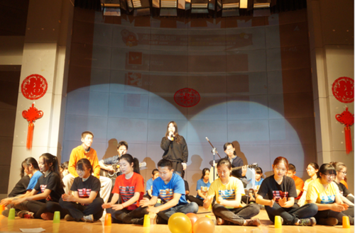 人文社会科学学部“家_在人文”新年晚会成功举办2003 人文社会科学学部“家_在人文”新年晚会成功举办2003