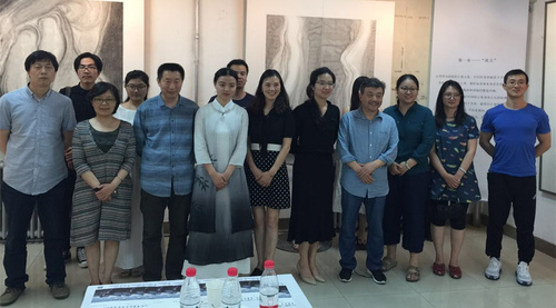 两校师生合影留念 两校师生合影留念