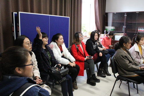 图2 学习小组成员介绍 图2 学习小组成员介绍