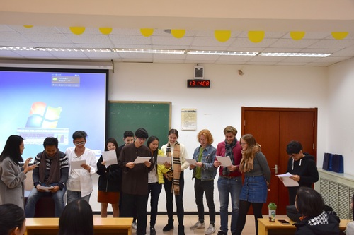 外国同学表演节目 外国同学表演节目