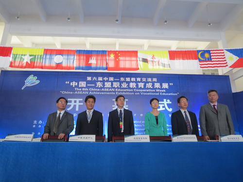 浠紡鐜板満 浠紡鐜板満