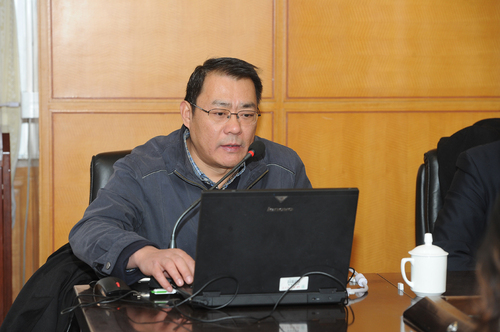 清华大学留学生办公室主任吴运新作报告 清华大学留学生办公室主任吴运新作报告