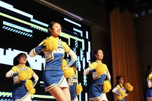 01 中国地质大学啦啦操开场舞表演 01 中国地质大学啦啦操开场舞表演