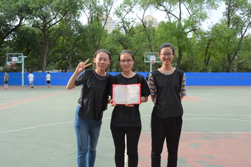 3 一等奖获得者 3 一等奖获得者