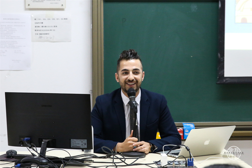 1主讲人穆小龙 1主讲人穆小龙