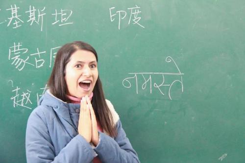 1外国志愿者在授课 1外国志愿者在授课