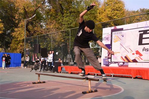 1滑板社表演 1滑板社表演