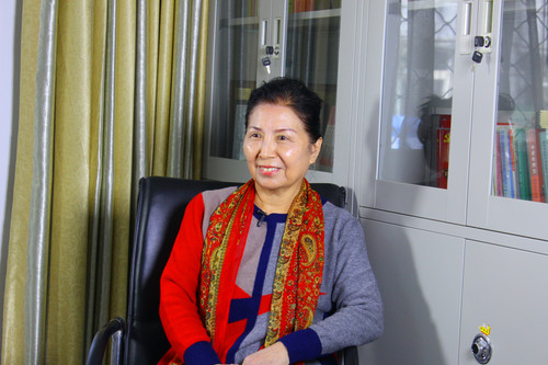 5采访我校退休教师 5采访我校退休教师