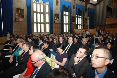 5. 谢菲尔德孔院“示范孔子学院”揭牌仪式现场 5. 谢菲尔德孔院“示范孔子学院”揭牌仪式现场