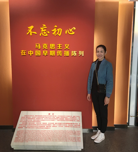努尔古丽·穆斯林 努尔古丽·穆斯林