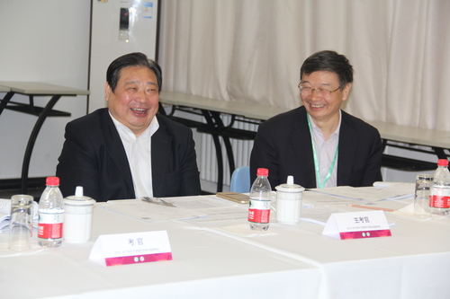 我校党委书记李宇明担任综合面试考官 我校党委书记李宇明担任综合面试考官