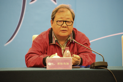 中国作家协会副主席吉狄马加 中国作家协会副主席吉狄马加