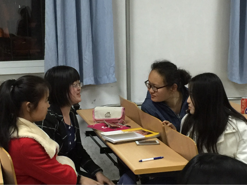 20160324外国语学部本科生第三党支部2016年“两会”精神学习活动顺利举行714 20160324外国语学部本科生第三党支部2016年“两会”精神学习活动顺利举行714