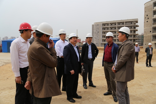 李书记检查工程情况及听取工作汇报 李书记检查工程情况及听取工作汇报