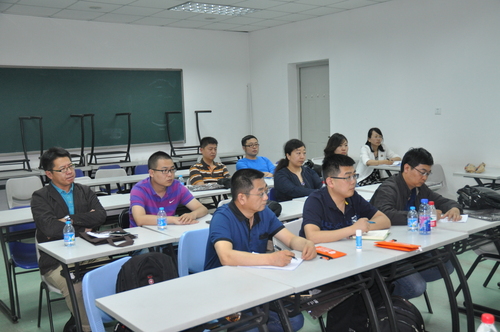 全体学员认真听取教学安排 全体学员认真听取教学安排