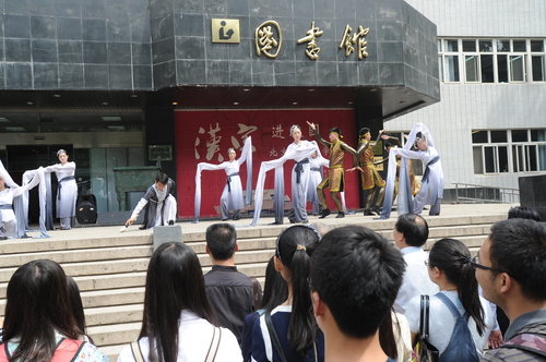 舞蹈表演 (1) 舞蹈表演 (1)