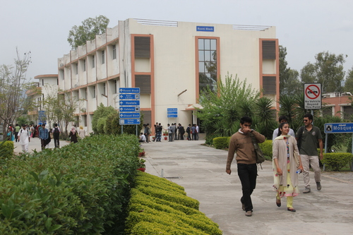 巴基斯坦国立现代语言大学 巴基斯坦国立现代语言大学